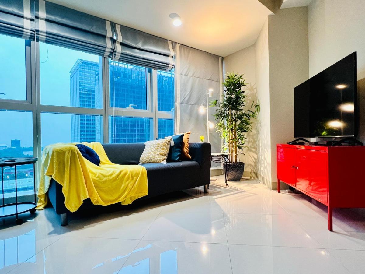 Bgc Luxury Condo - Balcony, Pool, Wi-Fi, City View - Suite 8 Manila Exterior foto